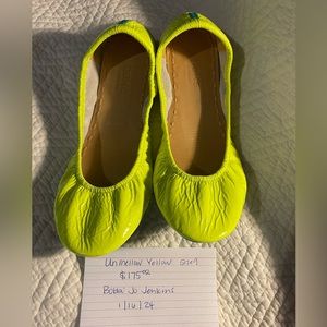 Unmellow Yellow Tieks size 9